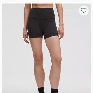 Lululemon Wunder Train High-Rise Short 4’’